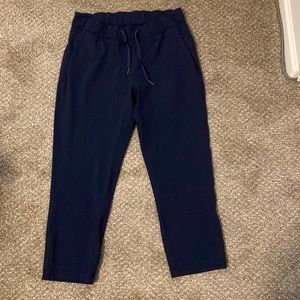 Lululemon cropped pants